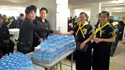 ไฟล์แนบ กปภ.สาขาลำปาง  ร่วมงานพิธีถวายดอกไม้จันทน์ของภาคประชาชนในส่วนภูมิภาคจังหวัดลำปาง 