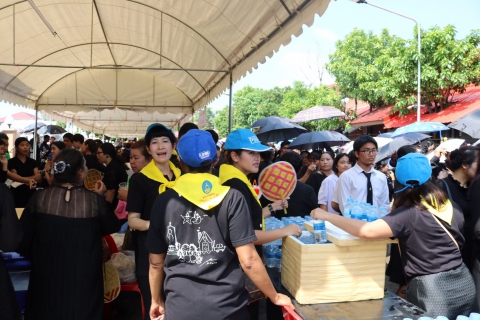 ไฟล์แนบ กปภ.สาขาปทุมธานี เข้าร่วม "พิธีถวายดอกไม้จันทน์ในงานพระราชพิธีถวายพระเพลิงพระบรมศพ พระบาทสมเด็จพระปรมินทรมหาภูมิพลอดุลยเดช บรมนาถบพิตร