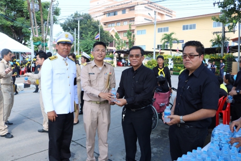 ไฟล์แนบ กปภ.สาขาปทุมธานี เข้าร่วม "พิธีถวายดอกไม้จันทน์ในงานพระราชพิธีถวายพระเพลิงพระบรมศพ พระบาทสมเด็จพระปรมินทรมหาภูมิพลอดุลยเดช บรมนาถบพิตร