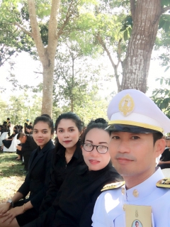 ไฟล์แนบ การประปาส่วนภูมิภาค สาขาปากน้ำประแสร์ นำโดยนาย อาวุธ สุขสวัสดิ์ พร้อมด้วยหัวหน้างาน และพนักงานในสังกัด เข้าร่วมพิธีถวายดอกไม้จันทร์ เนื่องในพระราชพิธีถวายพระเพลิงพระบรมศพระบาทสมเด็จพระปรมินทรมหาภูมิพลอดุลยเดชฯ