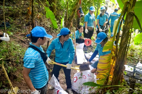 ไฟล์แนบ ประปาบ้านฉาง ใส่ใจสิ่งแวดล้อม ร่วมสร้างฝายชะลอน้ำธรรมชาติที่เขาภูดร