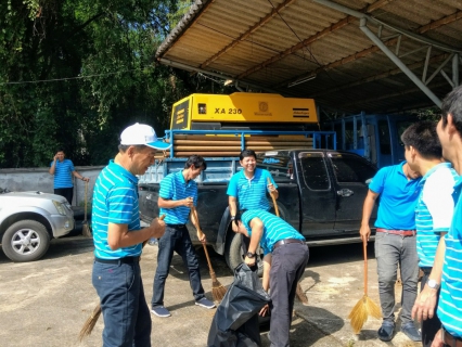 ไฟล์แนบ กปภ.เขต 10  จัดกิจกรรมทำบุญตักบาตรถวายเป็นพระราชกุศลแด่ในหลวง ร.9 พร้อมทั้งร่วมใจทำความสะอาดสำนักงานในกิจกรรม 5 ส.(Big Cleaning Day)