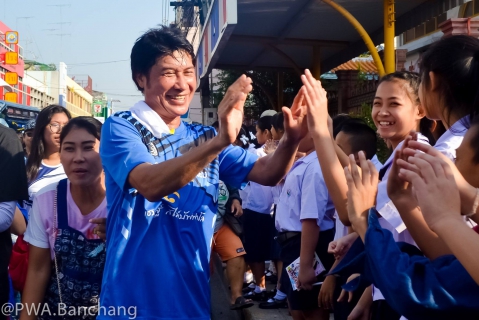 ไฟล์แนบ ประปาบ้านฉางร่วม ก้าวให้ถึงอย่างพอเพียง กับ เชษฐ์ สไมล์บัฟฟาโล่ 