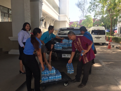 ไฟล์แนบ กปภ.สาขาสมุทรสงคราม มอบน้ำดื่มตราสัญลักษณ์ กปภ.  ให้กับสำนักงานจังหวัดสมุทรสงคราม 