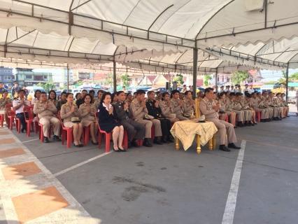 ไฟล์แนบ กปภ.สาขาสมุทรสงคราม ร่วมพิธีอัญเชิญนพปฎลสุวรรณฉัตร และพระบรมฉายาลักษณ์พระบาทสมเด็จพระปรมินทรมหาภูมิพลอดุลยเดช บรมนาถบพิตร ลงจากพระเมรุมาศจำลอง 
