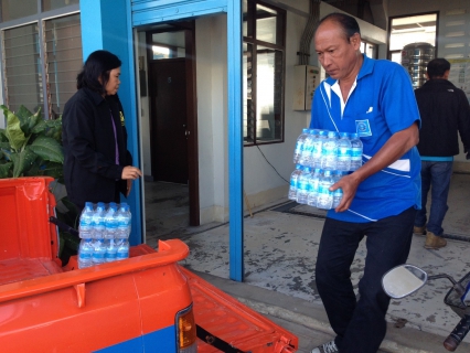 ไฟล์แนบ กปภ.สาขาสามพรานมอบน้ำดื่มตราสัญลักษณ์กปภ.ให้กับสำนักงานป้องกันและบรรเทาสาธารณภัยจังหวัดนครปฐม