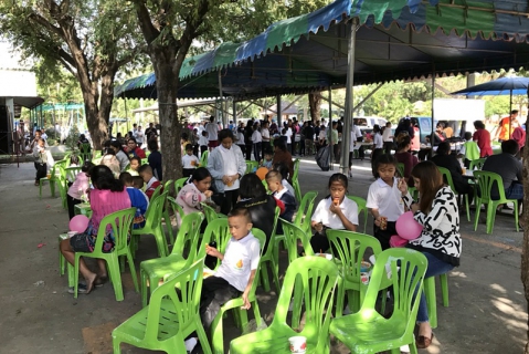 ไฟล์แนบ กปภ.สาขาพนมทวน ส่งต่อความสุขให้กับนักเรียนโรงเรียนบ้านดอนมะขาม เนื่องในวันเด็กแห่งชาติ ๒๕๖๑