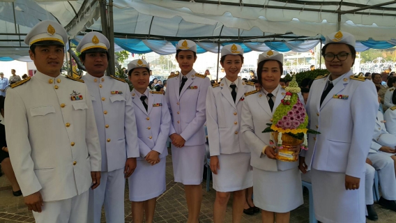 ไฟล์แนบ นายกมล ประดุงรุก ผู้จัดการการประปาส่วนภูมิภาคสาขาแม่สอด มอบหมายให้ นายเกียรติพงษ์ กาญจนหย่า หัวหน้างานจัดเก็บรายได้ นำทีมพนักงานร่วมงานรัฐพิธีและการวางพานพุ่มดอกไม้สด ถวายราชสักการะวันสมเด็จพระนเรศวรมหาราช เนื่องในวันยุทธหัตถี ณ ศาลสมเด็จพระนเรศวรมหาราช อำเภอแม่สอด จังหวัดตาก เมื่อเช้าวันพฤหัสบดีที่ 18 มกราคม 2561  