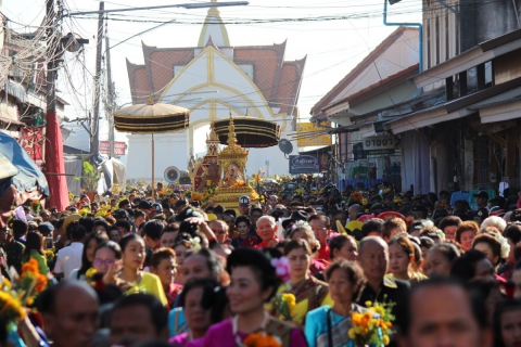 ไฟล์แนบ การประปาส่วนภูมิภาค สาขาธาตุพนมมอบน้ำดื่มตราสัญลักษณ์ กปภ. เพื่อใช้ในพิธีอัญเชิญพระอุปคุต ในพิธีเปิดงานนมัสการพระธาตุพนม ประจำปี ๒๕๖๑