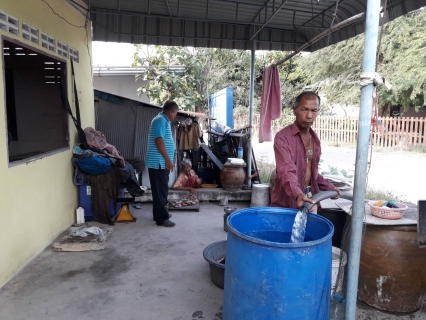 ไฟล์แนบ ลงพื้นที่แจกจ่ายน้ำประปาเพื่อบรรเทาความเดือดร้อนกรณีน้ำไม่ไหล