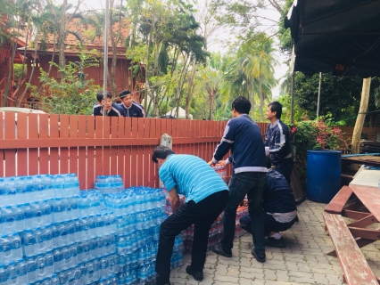ไฟล์แนบ กปภ.สาขาสมุทรสงคราม สนับสนุนน้ำดื่มบรรจุขวด เพื่อเตรียมความพร้อมรับเสด็จฯ สมเด็จพระเทพรัตนราชสุดาฯ สยามบรมราชกุมารี