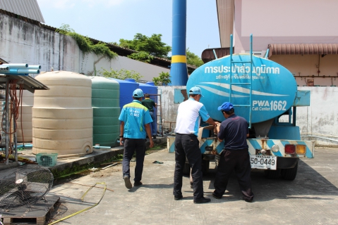 ไฟล์แนบ กปภ.ชลบุรี มุ่ง-มั่น บริการ รถน้ำเคลื่อนที่ แก่ผู้ใช้น้ำ จากเหตุท่อแตกรั่วอย่างสุดวิสัย