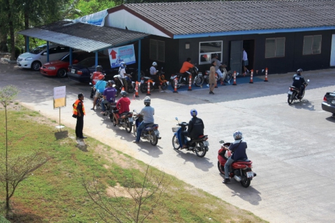 ไฟล์แนบ กปภ.สาขาหาดใหญ่ (พ) เปิดบริการตู้ทางด่วนรับชำระค่าน้ำ สำหรับรถจักรยานยนต์  Pay on Motorcycle ระบายความหนาแน่นของลูกค้า และการจราจร 