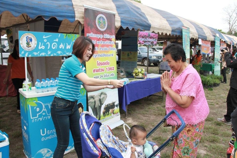 ไฟล์แนบ กปภ.ข.๗ และ กปภ.สาขาอุดรธานี ร่วมกับจังหวัดอุดรธานี จัดกิจกรรมบำบัดทุกข์ บำรุงสุข ให้บริการประชาชน ตามโครงการจังหวัดเคลื่อนที่ ณ อำเภอพิบูลย์รักษ์ จังหวัดอุดรธานี