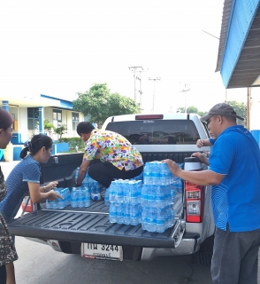 ไฟล์แนบ กปภ.สาขาพนมทวน มอบน้ำดื่มบรรจุขวด ตราสัญลักษณ์ กปภ. ให้กับ อบต.พนมทวน และ กศน.พนมทวน
