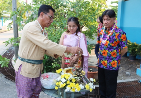 ไฟล์แนบ กปภ.สาขาปทุมธานี จัดกิจกรรมรดน้ำดำหัว พร้อมสรงน้ำพระแม่ธรณีและสิ่งศักดิ์สิทธิ์ประจำปี 2561