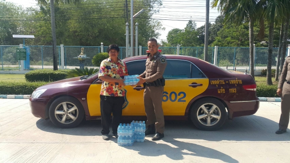 ไฟล์แนบ กปภ.สาขาศรีประจันต์มอบน้ำดื่มตราสัญลักษณ์ กปภ.จำนวน 150 ขวดให้กับตำรวจทางหลวง