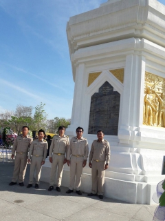 ไฟล์แนบ เมื่อวันจันทร์ที่ 30 เมษายน 2561 นายกมล ประดุงรุก ผู้จัดการการประปาส่วนภูมิภาคสาขาแม่สอด มอบหมายให้พนักงานในสังกัดเข้าร่วมงานพิธีวางพวงมาลา อนุสรณ์สถานผู้เสียสละจังหวัดตาก ประจำปี 2561 งานวันครบรอบงานวันครบรอบก่อตั้งอนุสรณ์สถานผู้เสียสละจังหวัดตาก ณ บริเวณอนุสรณ์สถานผู้เสียสละจังหวัดตาก ตำบลแม่ปะ อำเภอแม่สอด จังหวัดตาก เพื่อเป็นการระลึกถึงวีรกรรมของวีรชนผู้เสียสละในการปฏิบัติหน้าที่ป้องกันประเทศชาติและพัฒนาพื้นที่ชายแดนจังหวัดตาก
