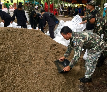 ไฟล์แนบ กปภ.ข.๓ เดินตามรอยพ่อสานต่อความยั่งยืน จัดกิจกรรมสร้างฝายมีชีวิต