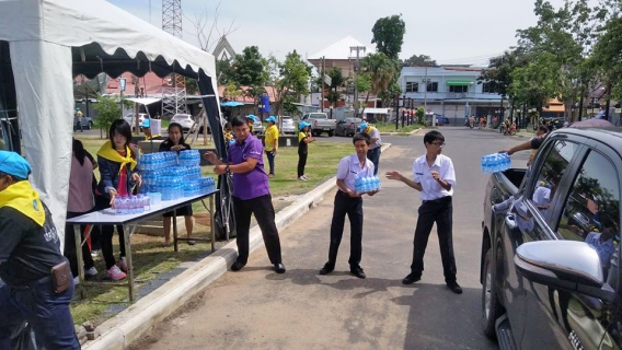 ไฟล์แนบ กปภ.สาขาอุบลราชธานี สนับสนุนน้ำดื่ม กิจกรรมโครงการหน่วยพระราชทานและประชาชนจิตอาสา เราทำความ ดี ด้วยหัวใจ