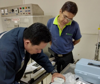 ไฟล์แนบ กปภ.สาขาสมุทรสงคราม ลงพื้นที่ตรวจสอบคุณภาพ น้ำประปาให้กับมหาวิทยาลัยราชภัฏสวนสุนันทา 