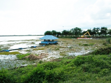 ไฟล์แนบ การประปาส่วนภูมิภาค สาขาเมืองพล บริการน้ำดื่มบรรจุขวดตราสัญลักษณ์ กปภ.สนันสนุน โครงการประชารัฐพัฒนาอ่างเก็บน้ำบึงละเลิงหวาย กำจักผักตบชวาและวัชพืชในอ่างเก็บน้ำละเลิงหวาย อำเภอพล จังหวัดขอนแก่น