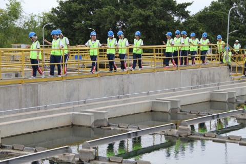 ไฟล์แนบ กปภ.ข.๓ ร่วมจัดกิจกรรมรณรงค์สร้างจิตสำนึกในการประหยัดน้ำ ณ โรงผลิตน้ำประปาบางเลน อ.บางเลน จ.นครปฐม