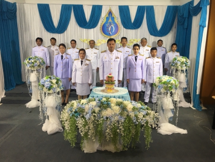 ไฟล์แนบ เมื่อเช้าวันพฤหัสบดีที่ 2 สิงหาคม 2561 นายกมล ประดุงรุก ผู้จัดการการประปาส่วนภูมิภาคสาขาแม่สอด นำทีมพนักงานเข้าร่วมกับเทศบาลนครแม่สอดบันทึกเทปถวายพระพรชัยมงคล เนื่องในโอกาสที่สมเด็จรพะนางเจ้าสิริกิติ์ พระบรมราชินีนาถ ในรัชกาลที่ 9 ทรงเจริญพระชนมพรรษา 86 พรรษา ในวันที่ 12 สิงหาคม 2561 เพื่อแสดงความจงรักภักดี และนำเผยแพร่เทปบันทึกผ่านทางเคเบิ้ลทีวีเพื่อการศึกษาเทศบาลนครแม่สอด ตั้งแต่วันที่ 12 สิงหาคม 2561 เป็นต้นไป