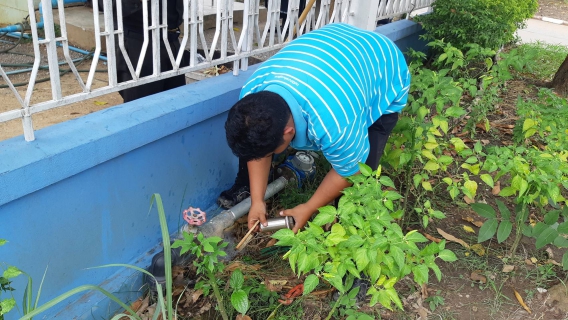 ไฟล์แนบ กปภ.สาขาสมุทรสงคราม ลงพื้นที่ตรวจสอบและล้างมาตรผู้ใช้น้ำรายใหญ่ ตามแผนปฏิบัติการลดน้ำสูญเสีย ประจำปี 2561