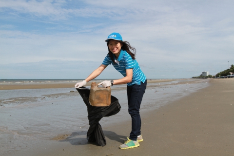 ไฟล์แนบ กปภ.เขต ๑ จัดกิจกรรม CSR เก็บขยะชายหาดบางแสน