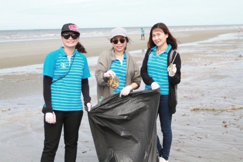ไฟล์แนบ กปภ.เขต ๑ จัดกิจกรรม CSR เก็บขยะชายหาดบางแสน
