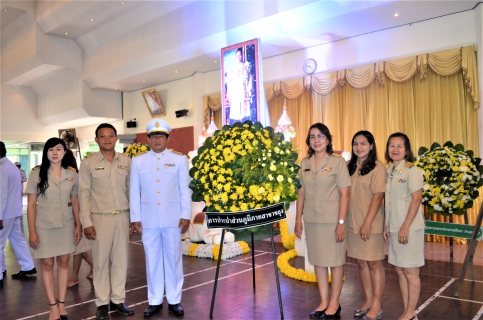 ไฟล์แนบ กปภ.สาขาขลุง เข้าร่วมพิธีวางพวงมาลาเนื่องในวันคล้ายวันสวรรคตพระบาทสมเด็จพระปรมินทรมหาภูมิพลอดุลยเดช บรมนาถบพิตร