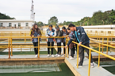 ไฟล์แนบ กปภ.สาขาอุบลราชธานี ต้อนรับนักศึกษาดูงานระบบผลิตน้ำประปา 