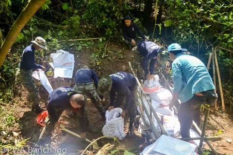 ไฟล์แนบ ประปาบ้านฉาง ร่วมเป็นส่วนหนึ่ง สร้างฝายชะลอน้ำธรรมชาติ ณ ป่าชุมชนเนินกระปรอก ต.บ้านฉาง อ.บ้านฉาง จ.ระยอง