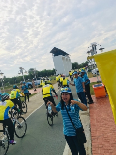 ไฟล์แนบ กปภ.สาขาขลุง ร่วมแจกน้ำดื่มตราสัญลักษณ์ กปภ. กิจกรรม "Bike อุ่นไอรัก"