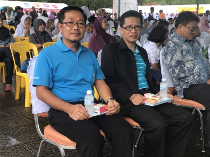 ไฟล์แนบ การประปาส่วนภูมิภาคสาขานราธิวาสสนับสนุนของขวัญวันเด็ก ประจำปี 2562
