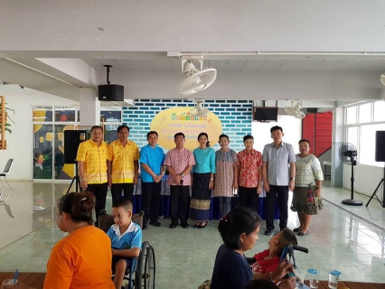 ไฟล์แนบ กปภ.สาขาสุพรรณบุรี กปภ.สาขาสุพรรณบุรี ร่วมกิจกรรมเลี้ยงอาหารกลางวันแก่น้องๆนักเรียนศูนย์การศึกษาพิเศษ เขต 5 จังหวัดสุพรรณบุรี โดยมีนายนิมิต วันไชยธนวงศ์ ผู้ว่าราชการจังหวัดสุพรรณบุรี พร้อมด้วยหัวหน้าส่วนราชการ ร่วมกิจกรรมเลี้ยงอาหารกลางวันแก่น้องๆ นักเรียนศูนย์การศึกษาพิเศษ เขต 5 ซึ่งเป็นสถานศึกษาสำหรับให้บริการแก่เด็กพิการที่มีความบกพร่องทุกประเภท ในพื้นที่เขตการศึกษา 5 ได้แก่ จังหวัดราชบุรี กาญจนบุรี เพชรบุรี สมุทรสงคราม ประจวบคีรีขันธ์ และสุพรรณบุรี พร้อมทั้งเยี่ยมให้กำลังใจแก่ผู้ปกครอง และคณะครู เจ้าหน้าที่ผู้ปฏิบัติงานประจำศูนย์ฯ