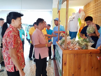 ไฟล์แนบ กปภ.สาขาสุพรรณบุรี กปภ.สาขาสุพรรณบุรี ร่วมกิจกรรมเลี้ยงอาหารกลางวันแก่น้องๆนักเรียนศูนย์การศึกษาพิเศษ เขต 5 จังหวัดสุพรรณบุรี โดยมีนายนิมิต วันไชยธนวงศ์ ผู้ว่าราชการจังหวัดสุพรรณบุรี พร้อมด้วยหัวหน้าส่วนราชการ ร่วมกิจกรรมเลี้ยงอาหารกลางวันแก่น้องๆ นักเรียนศูนย์การศึกษาพิเศษ เขต 5 ซึ่งเป็นสถานศึกษาสำหรับให้บริการแก่เด็กพิการที่มีความบกพร่องทุกประเภท ในพื้นที่เขตการศึกษา 5 ได้แก่ จังหวัดราชบุรี กาญจนบุรี เพชรบุรี สมุทรสงคราม ประจวบคีรีขันธ์ และสุพรรณบุรี พร้อมทั้งเยี่ยมให้กำลังใจแก่ผู้ปกครอง และคณะครู เจ้าหน้าที่ผู้ปฏิบัติงานประจำศูนย์ฯ