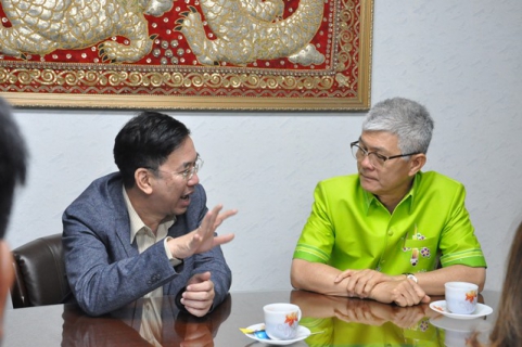 ไฟล์แนบ รองผู้ว่าการ (ปฏิบัติการ ๒) เข้าพบนายกเทศมนตรีเมืองร้อยเอ็ด