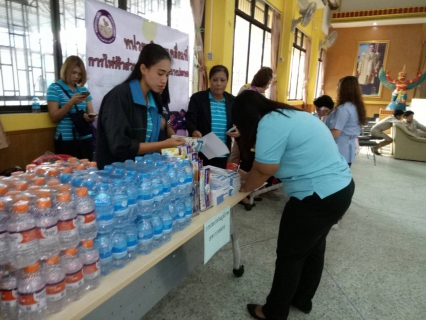 ไฟล์แนบ กปภ.สาขาบางปะกง นำโดยนางสมพิศ ศรีสุวรรณ  พร้อมด้วยพนักงาน   ร่วมจัดกิจกรรมน้ำดื่มแจกฟรี...ในโครงการอำเภอยิ้ม...เคลื่อนที่ครั้งที่ 4/2562 ณ วัดกลางบางปะกง อ.บางปะกง จ.ฉะเชิงเทรา ในวันที่ 13 กุมภาพันธ์ 2562