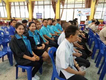 ไฟล์แนบ กปภ.สาขาบางปะกง นำโดยนางสมพิศ ศรีสุวรรณ  พร้อมด้วยพนักงาน   ร่วมจัดกิจกรรมน้ำดื่มแจกฟรี...ในโครงการอำเภอยิ้ม...เคลื่อนที่ครั้งที่ 4/2562 ณ วัดกลางบางปะกง อ.บางปะกง จ.ฉะเชิงเทรา ในวันที่ 13 กุมภาพันธ์ 2562