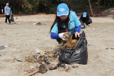 ไฟล์แนบ การประปาส่วนภูมิภาคสาขาจันทบุรี   จัดกิจกรรม CSR เก็บขยะชายหาดเจ้าหลาว  พร้อมนำน้ำดื่มตราสัญลักษณ์ กปภ. มาให้บริการ