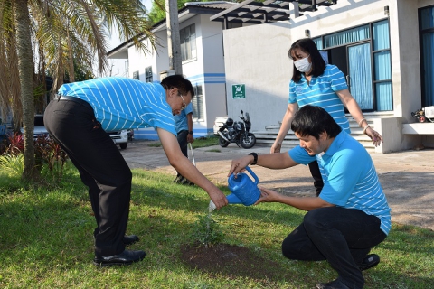 ไฟล์แนบ กปภ.สาขากำแพงเพชร จัดกิจกรรมปลูกต้นไม้พร้อมปรับปรุงภูมิทัศน์รอบอาคารสำนักงาน แสดงพลังความสามัคคีทำความดีด้วยหัวใจ