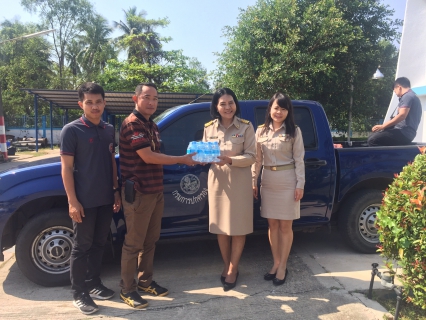 ไฟล์แนบ กปภ.สาขาสมุทรสงคราม สนับสนุนน้ำดื่มบรรจุขวดให้กับที่ว่าการอำเภออัมพวา