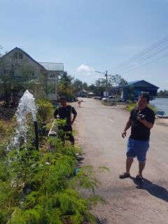 ไฟล์แนบ กปภ.สาขาสมุทรสงคราม ลงพื้นที่ตรวจสอบท่อแตกรั่วและแก้ไขปัญหาน้ำไม่ไหลพื้นที่ปลายท่อ