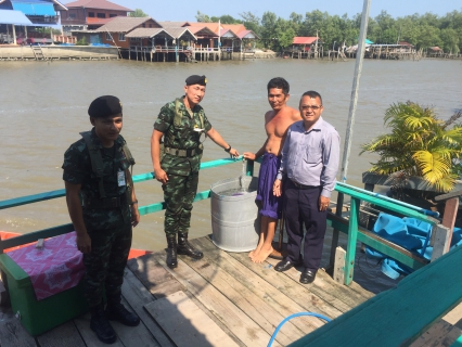 ไฟล์แนบ กปภ.สาขาสมุทรสงคราม ลงพื้นที่ตรวจสอบปัญหาน้ำไม่ไหลบริเวณพื้นที่ปลายท่อ