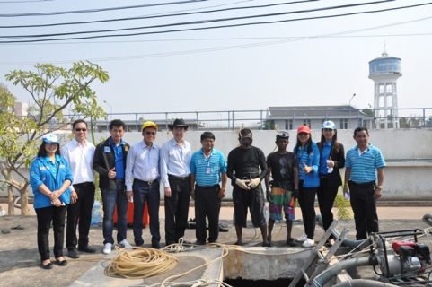 ไฟล์แนบ รองผู้ว่าการ (ปฏิบัติการ ๒) ลงพื้นที่โรงผลิตน้ำบ้านโกทา จ.ขอนแก่น ตรวจสอบความคืบน้ำการกำจัดตะกอนในถังน้ำดิบฯ