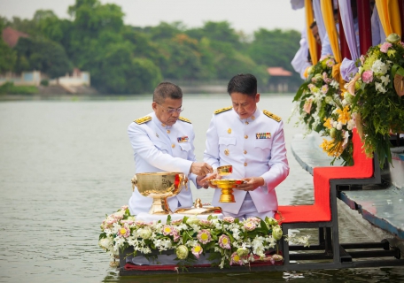 ไฟล์แนบ กปภ.สาขาปทุมธานีร่วมพิธีพลีกรรมตักน้ำศักดิ์สิทธิ์ เพื่อนำไปประกอบพิธีจัดทำน้ำอภิเษกในการงานพระราชพิธีบรมราชาภิเษก