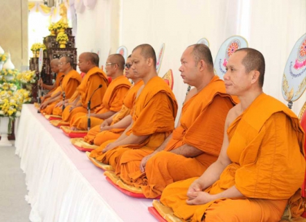 ไฟล์แนบ กปภ.สาขาภูเก็ต ร่วมพิธีเปิดกรวยถวายราชสักการะหน้าพระฉายาลักษณ์พระบาทสมเด็จพระเจ้าอยู่หัวฯ พิธีเจริญพระพุทธมนต์และทำบุญตักบาตร ในช่วงพระราชพิธีบรมราชาภิเษก