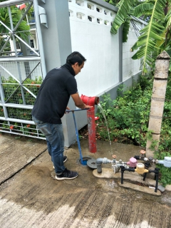 ไฟล์แนบ  กปภ.สาขากำแพงเพชร ระบายตะกอนในเส้นท่อ ตามแผนในโครงการจัดการน้ำสะอาด Water Safety Plan